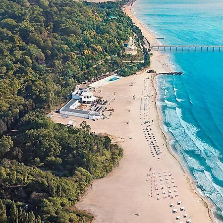 Primoretz Grand Hotel & Spa Burgas City Eksteriør billede Aerial view of the beach