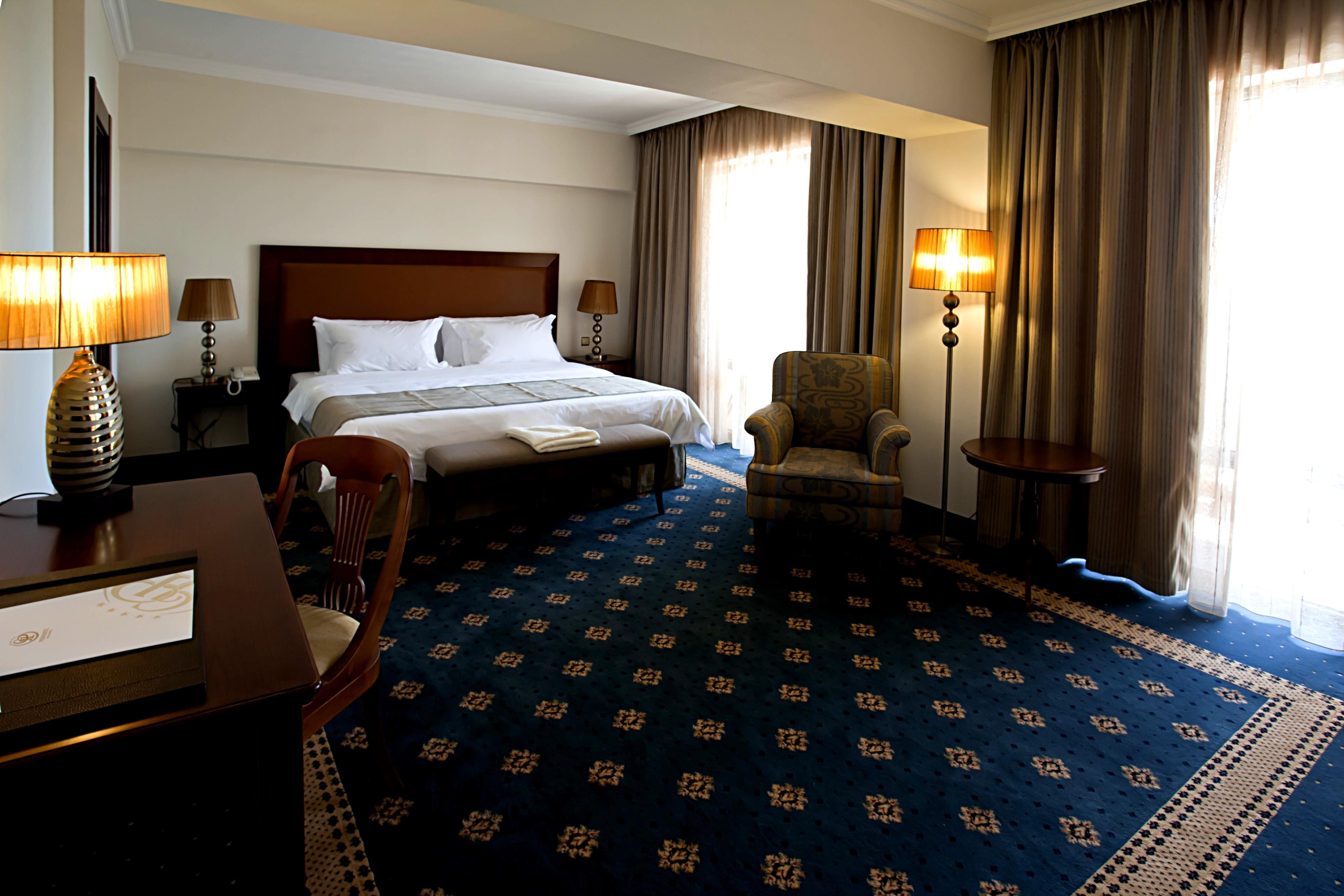 Primoretz Grand Hotel & Spa Burgas City Eksteriør billede A room at the hotel