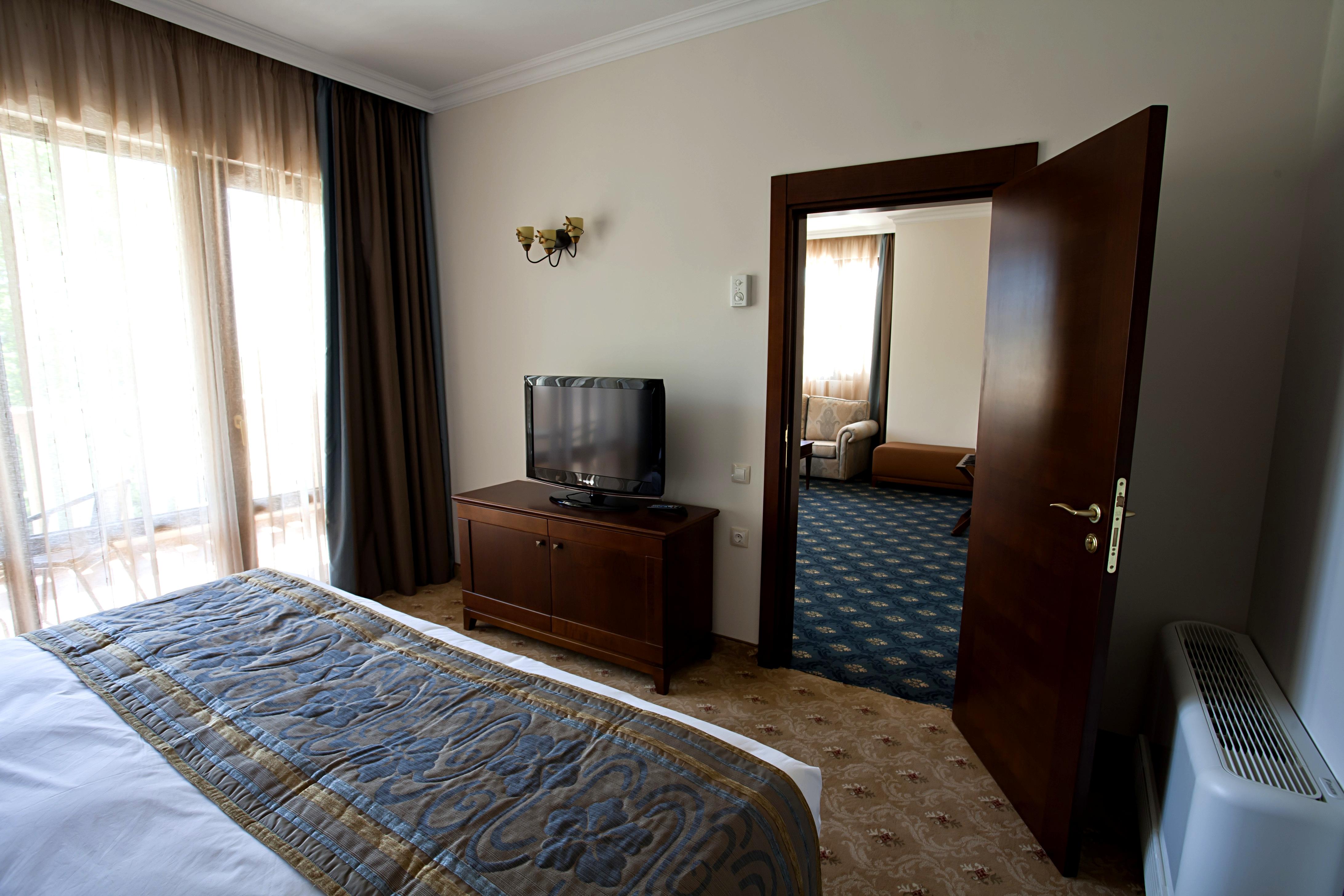 Primoretz Grand Hotel & Spa Burgas City Eksteriør billede A room at the hotel