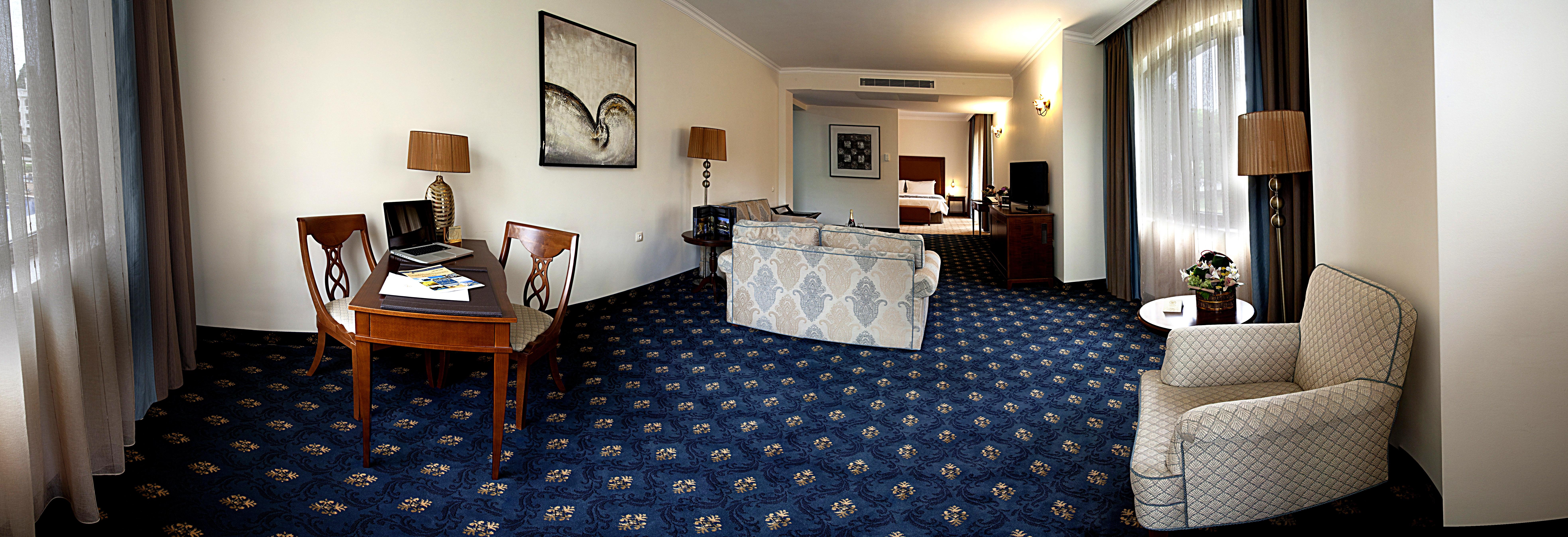 Primoretz Grand Hotel & Spa Burgas City Eksteriør billede A suite at the Hotel