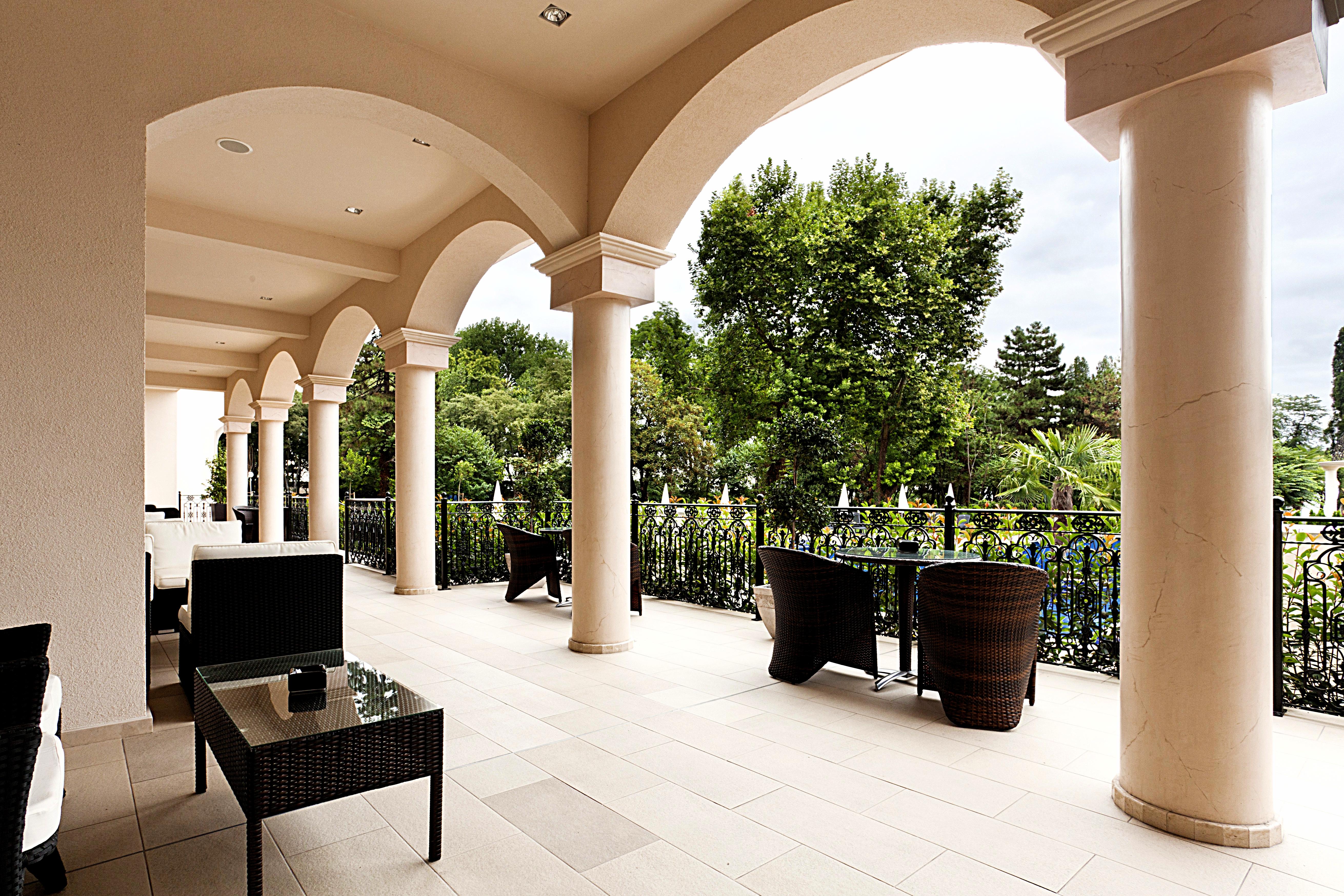 Primoretz Grand Hotel & Spa Burgas City Eksteriør billede The Terrace at The Dorchester